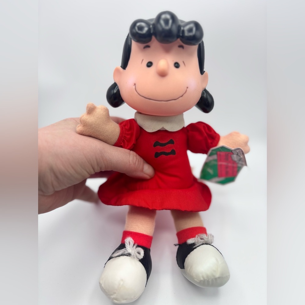 Vintage Lucy Peanuts Plush Doll McDonalds Canada 1993